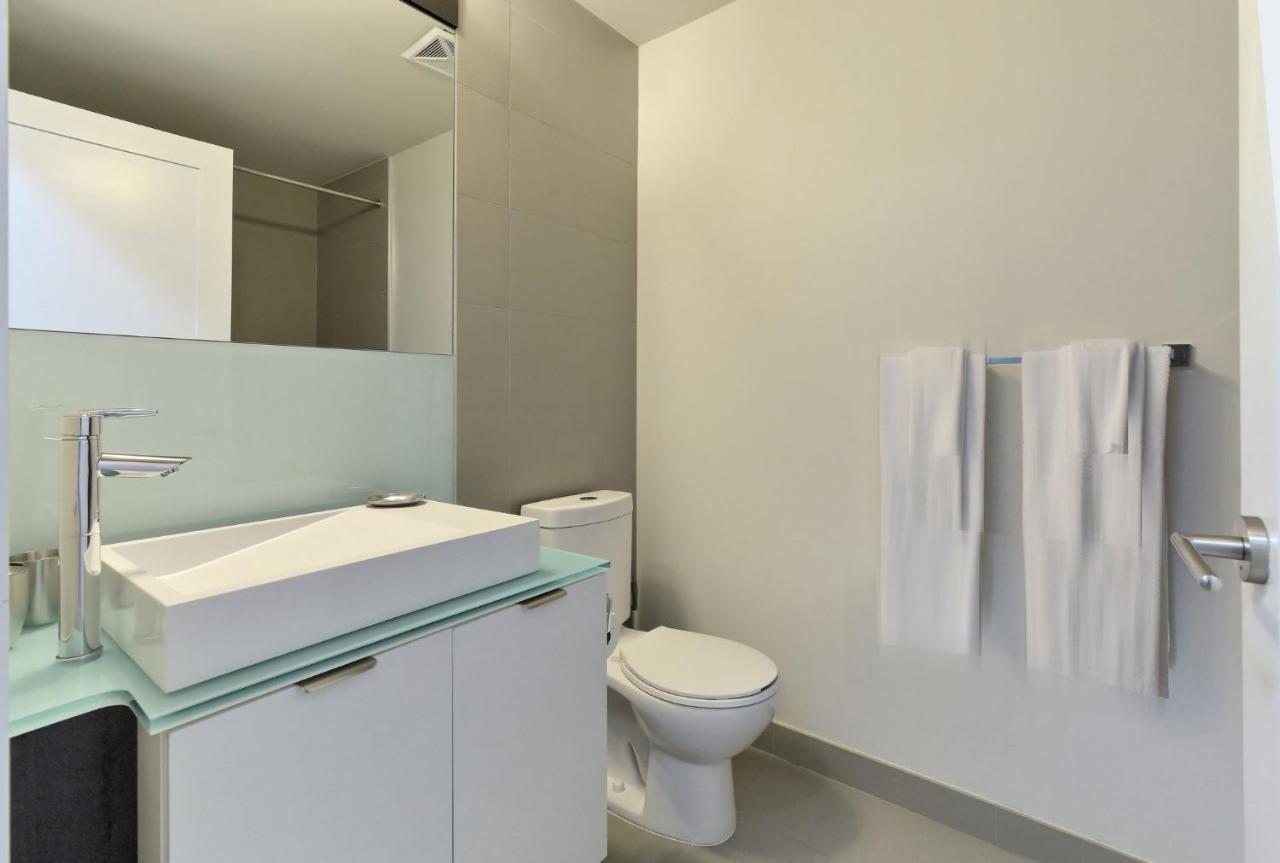 Delsuites - 300 Front Street - 30 Night Stays Toronto Eksteriør bilde
