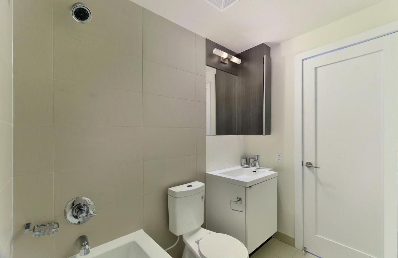 Delsuites - 300 Front Street - 30 Night Stays Toronto Eksteriør bilde